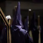 Devoción en morado, autor: Javier Martin